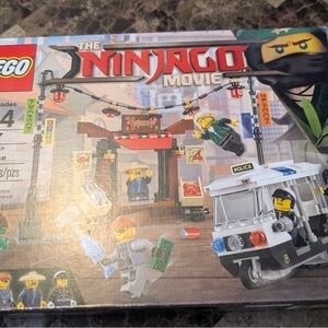 LEGO Ninjago Movie Police Pursuit Set - Red, Black, White